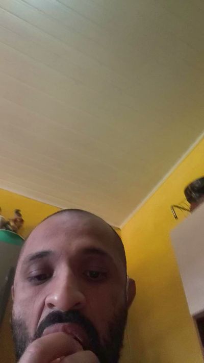 Vini2035 live cam on Cam4