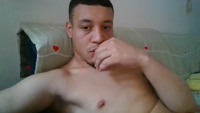 Vini_19cm live cam on Cam4