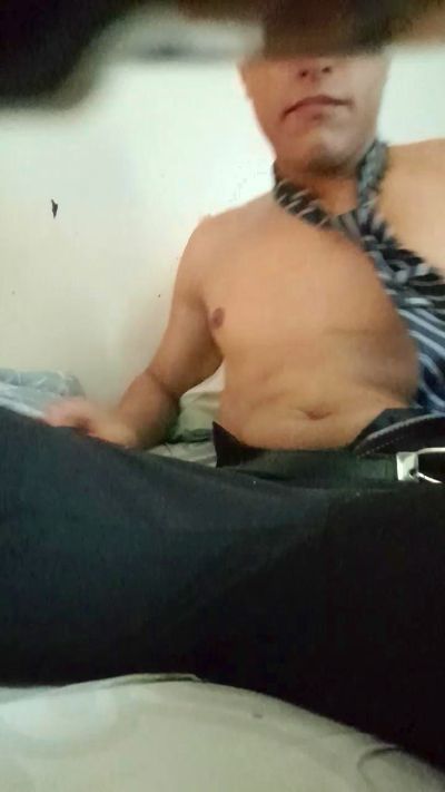 Vini_putao23 live cam on Cam4