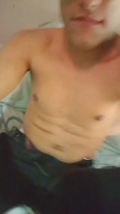 Vini_putao23 live cam on Cam4