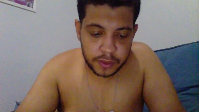 ViniciusDot live cam on Cam4
