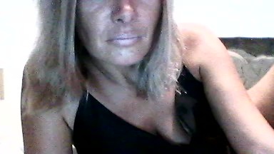 Vinie31 live cam on Cam4