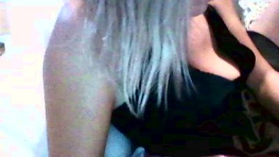 Vinie31 live cam on Cam4