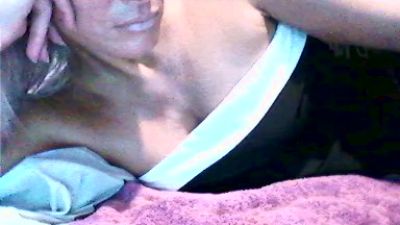 Vinie31 live cam on Cam4