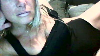 Vinie31 live cam on Cam4