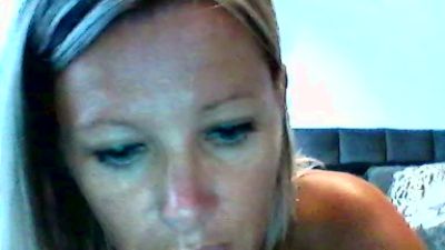 Vinie31 live cam on Cam4