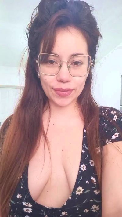 VintageEvie live cam on Cam4