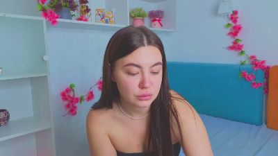 VioletCasello live cam on Cam4