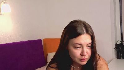 VioletCasello live cam on Cam4