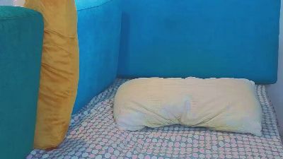 VioletCasello live cam on Cam4