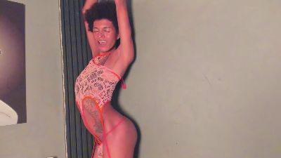 VioletSalvatore live cam on Cam4