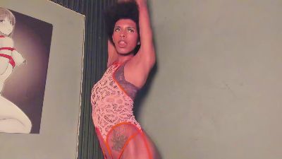 VioletSalvatore live cam on Cam4