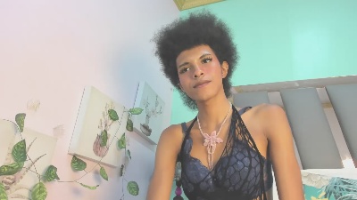 VioletSalvatore live cam on Cam4