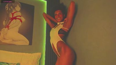 VioletSalvatore live cam on Cam4