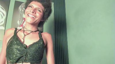 VioletSalvatore live cam on Cam4