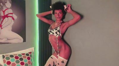 VioletSalvatore live cam on Cam4