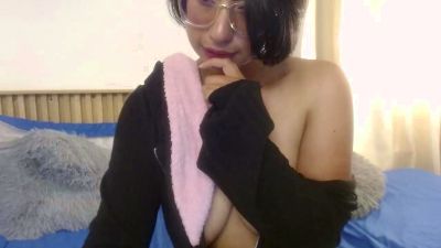 Violet_2003 live cam on Cam4
