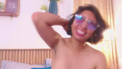 Violet_2003 live cam on Cam4