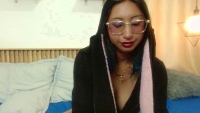 Violet_2003 live cam on Cam4