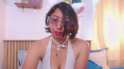 Violet_2003 live cam on Cam4
