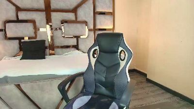 Violet_Blakee live cam on Cam4