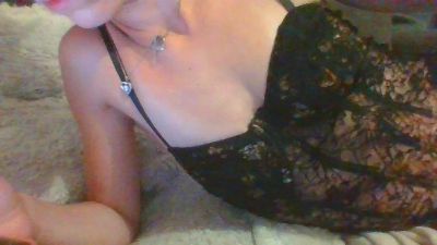 Violeta198 live cam on Cam4