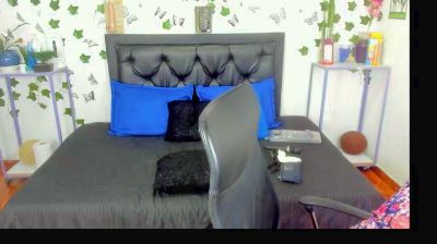 VioletaStill live cam on Cam4