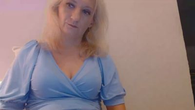 ViolettaAngel live cam on Cam4