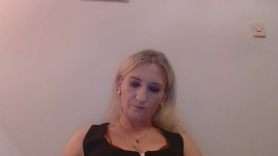 ViolettaAngel live cam on Cam4
