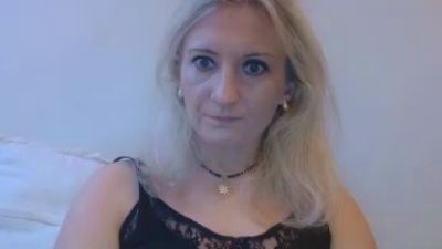 ViolettaAngel live cam on Cam4