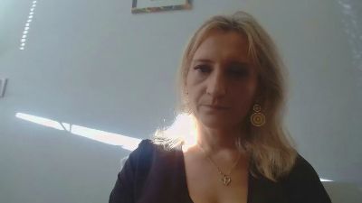 ViolettaAngel live cam on Cam4