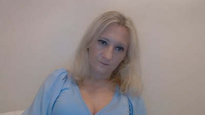 ViolettaAngel live cam on Cam4