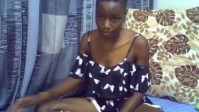 Virgin_Girl18 live cam on Cam4