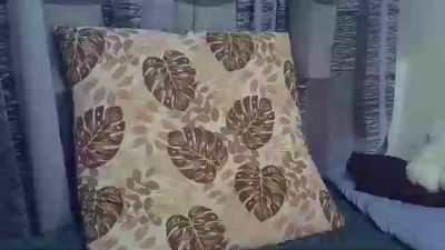 Virgin_Girl18 live cam on Cam4