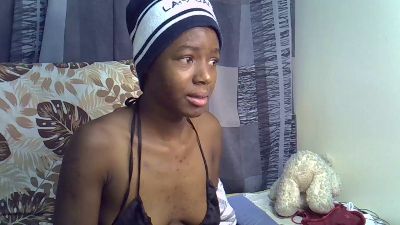 Virgin_Girl18 live cam on Cam4