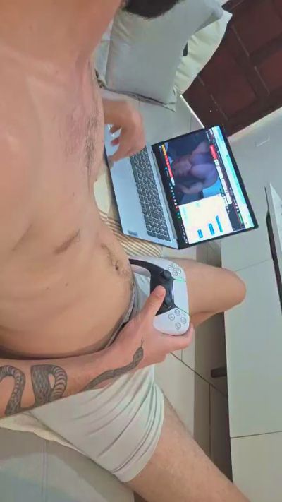 VitorGamerXXX live cam on Cam4