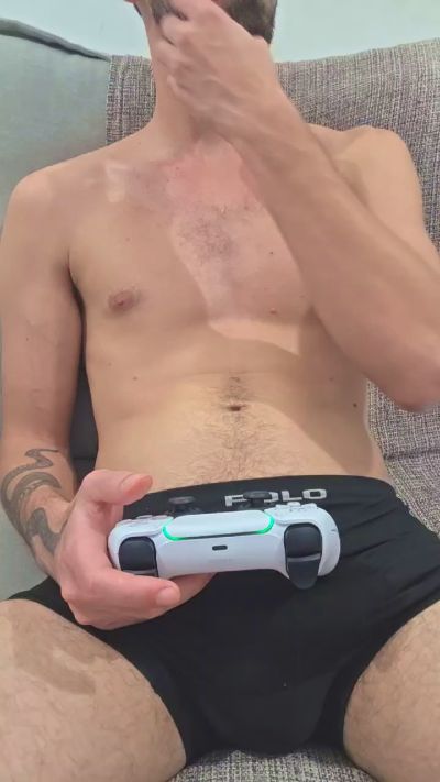 VitorGamerXXX live cam on Cam4