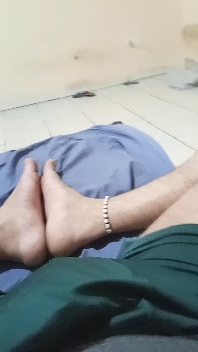 Vitorbts20 live cam on Cam4
