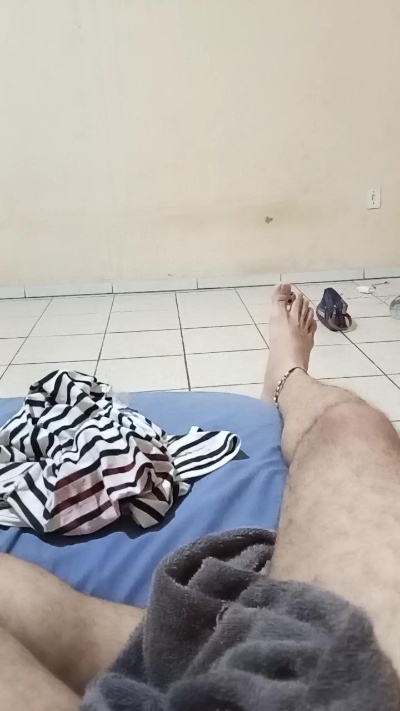 Vitorbts20 live cam on Cam4