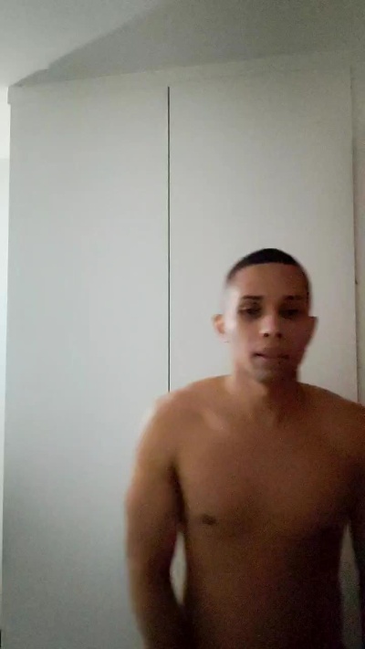 Vivaz live cam on Cam4
