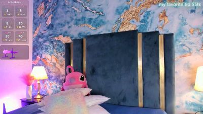 Vivi_prinncess live cam on Cam4