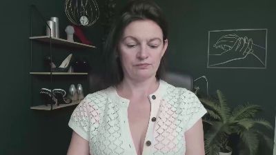 Vivian_Heart live cam on Cam4