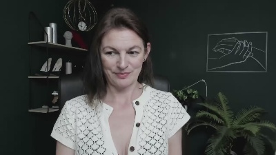 Vivian_Heart live cam on Cam4
