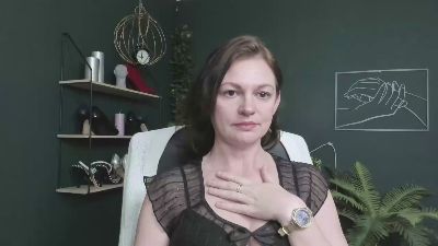 Vivian_Heart live cam on Cam4
