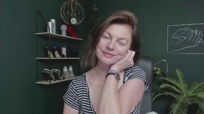 Vivian_Heart live cam on Cam4