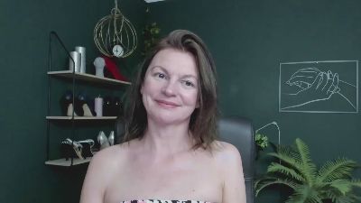 Vivian_Heart live cam on Cam4