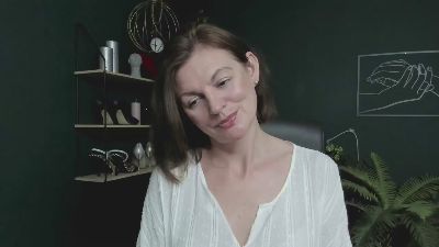 Vivian_Heart live cam on Cam4