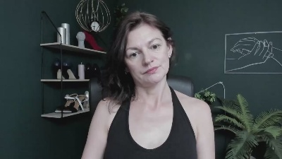 Vivian_Heart live cam on Cam4