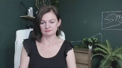 Vivian_Heart live cam on Cam4
