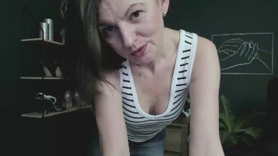 Vivian_Heart live cam on Cam4